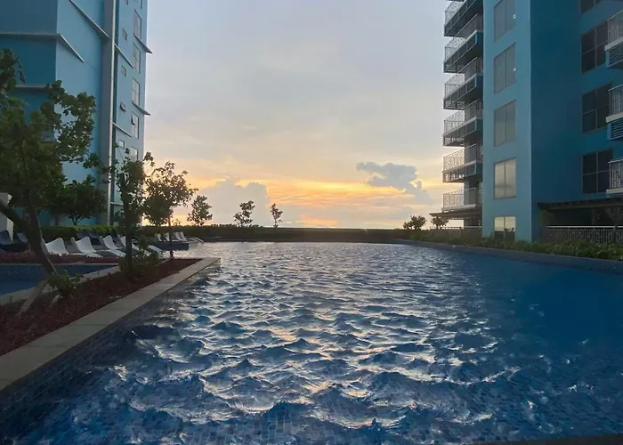 Spacious And Comfortable 3br, 2br, 1br Family With Ocean-view Near Airport, Of Dreams, Solaire, Parqal, Ayala Malls, And Moa, Free Parking شقة فندقية