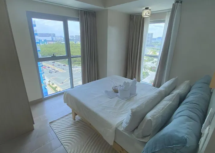 Spacious And Comfortable 3br, 2br, 1br Family With Ocean-view Near Airport, Of Dreams, Solaire, Parqal, Ayala Malls, And Moa, Free Parking شقة فندقية 4*