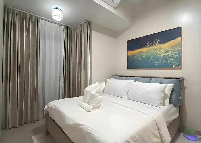 Spacious And Comfortable 3br, 2br, 1br Family With Ocean-view Near Airport, Of Dreams, Solaire, Parqal, Ayala Malls, And Moa, Free Parking شقة فندقية